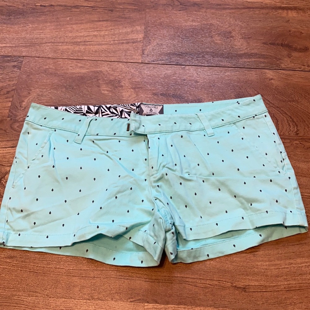 Volcom shorts
